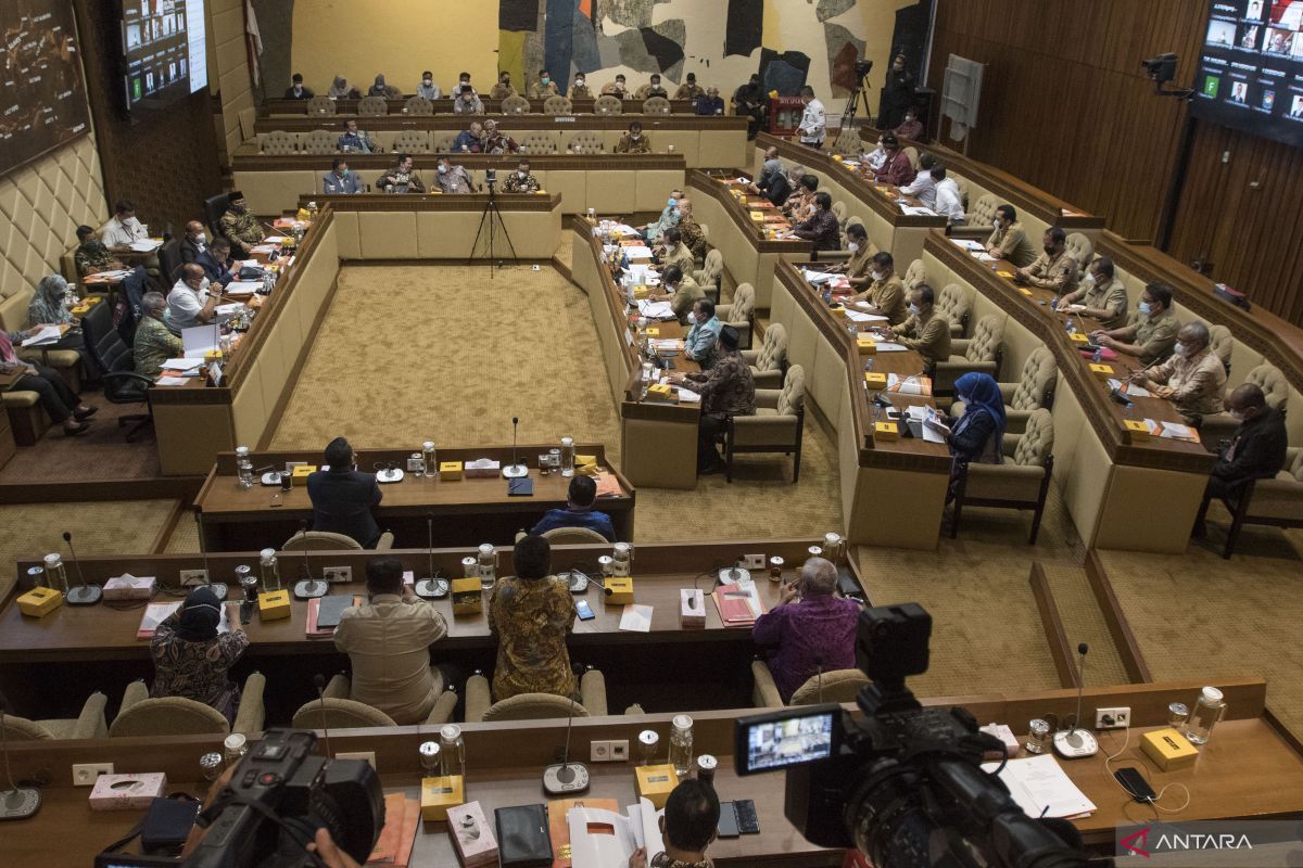 Parliament sets simultaneous local elections date at November 27, 2024