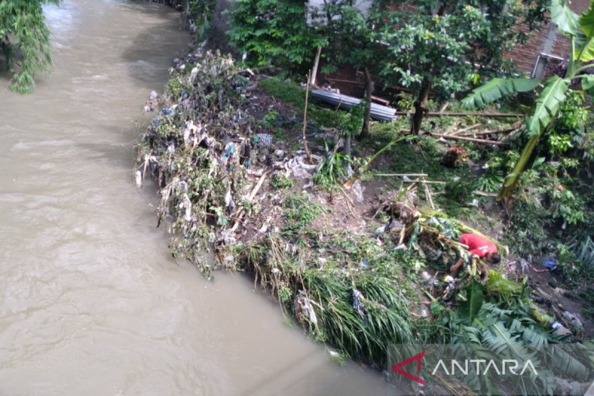 Pemkot cari solusi permukiman warga bantaran sungai di Surakarta
