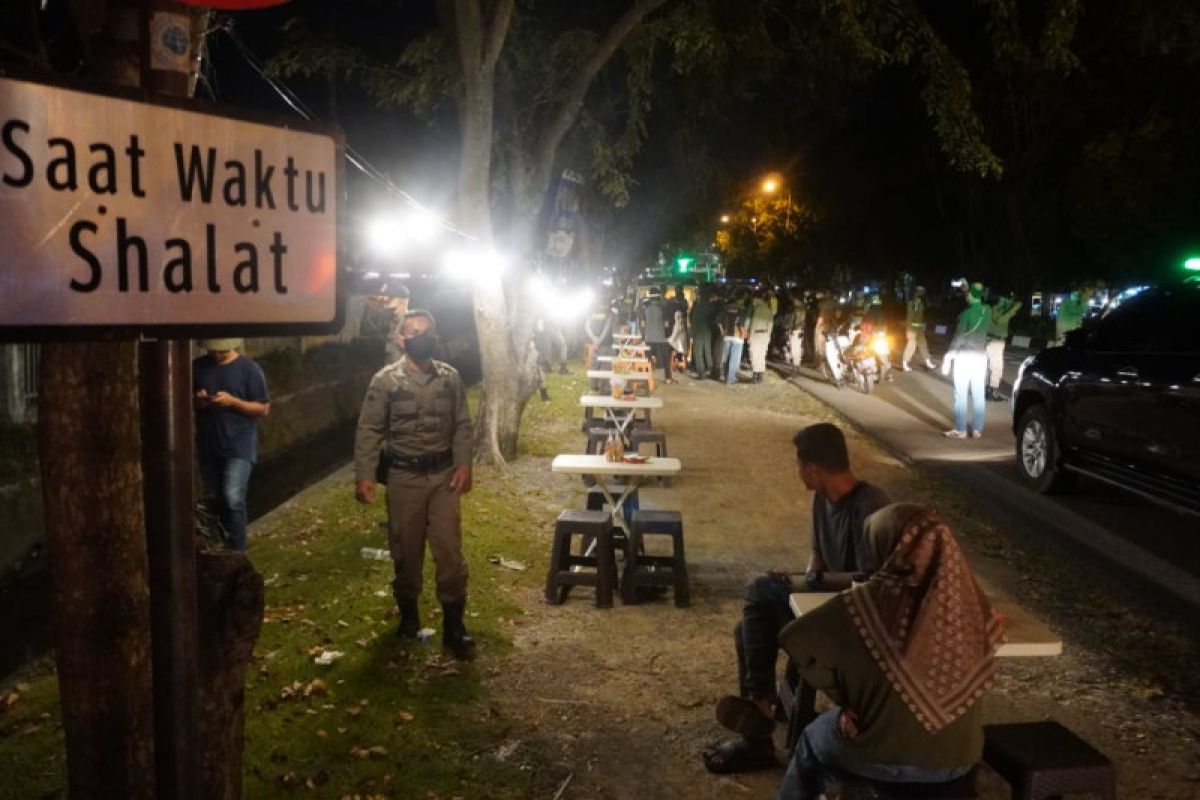 Pedagang kopi mobil depan stadion H Dimurthala ditertibkan, diduga jadi lapak open BO