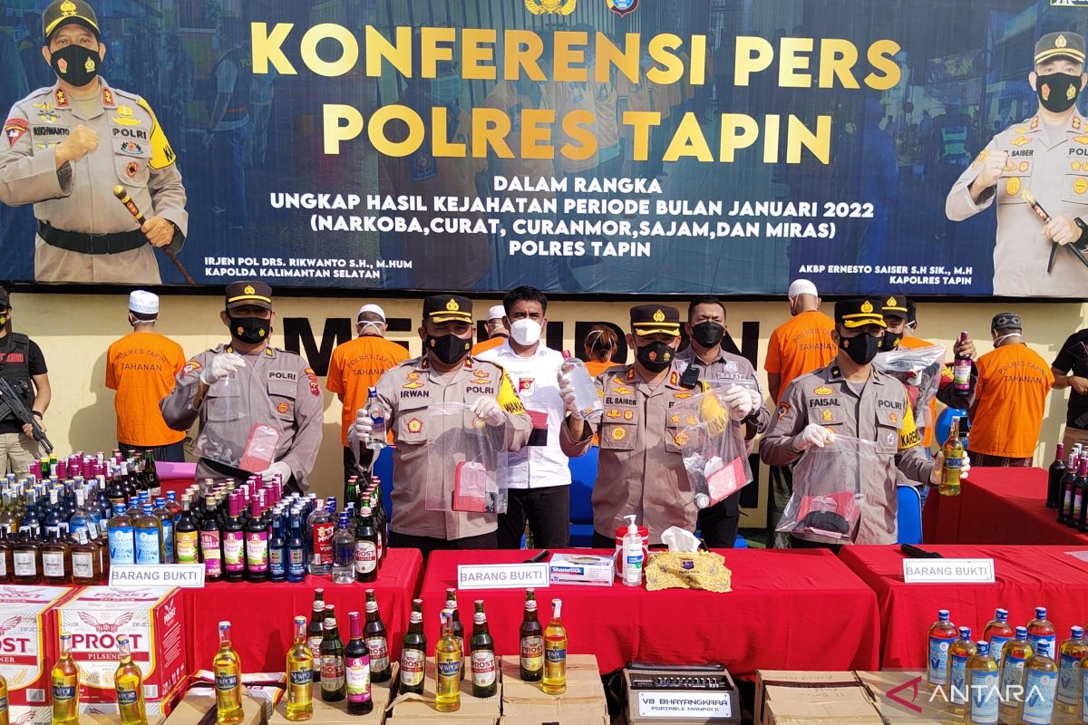 Polres Tapin amankan ribuan botol miras dan pengguna sabu