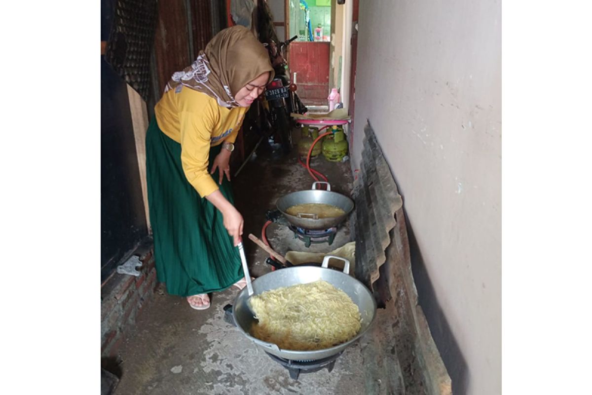 Pelaku UMKM di Banyumas dukung kebijakan minyak goreng satu harga Rp14.000/liter