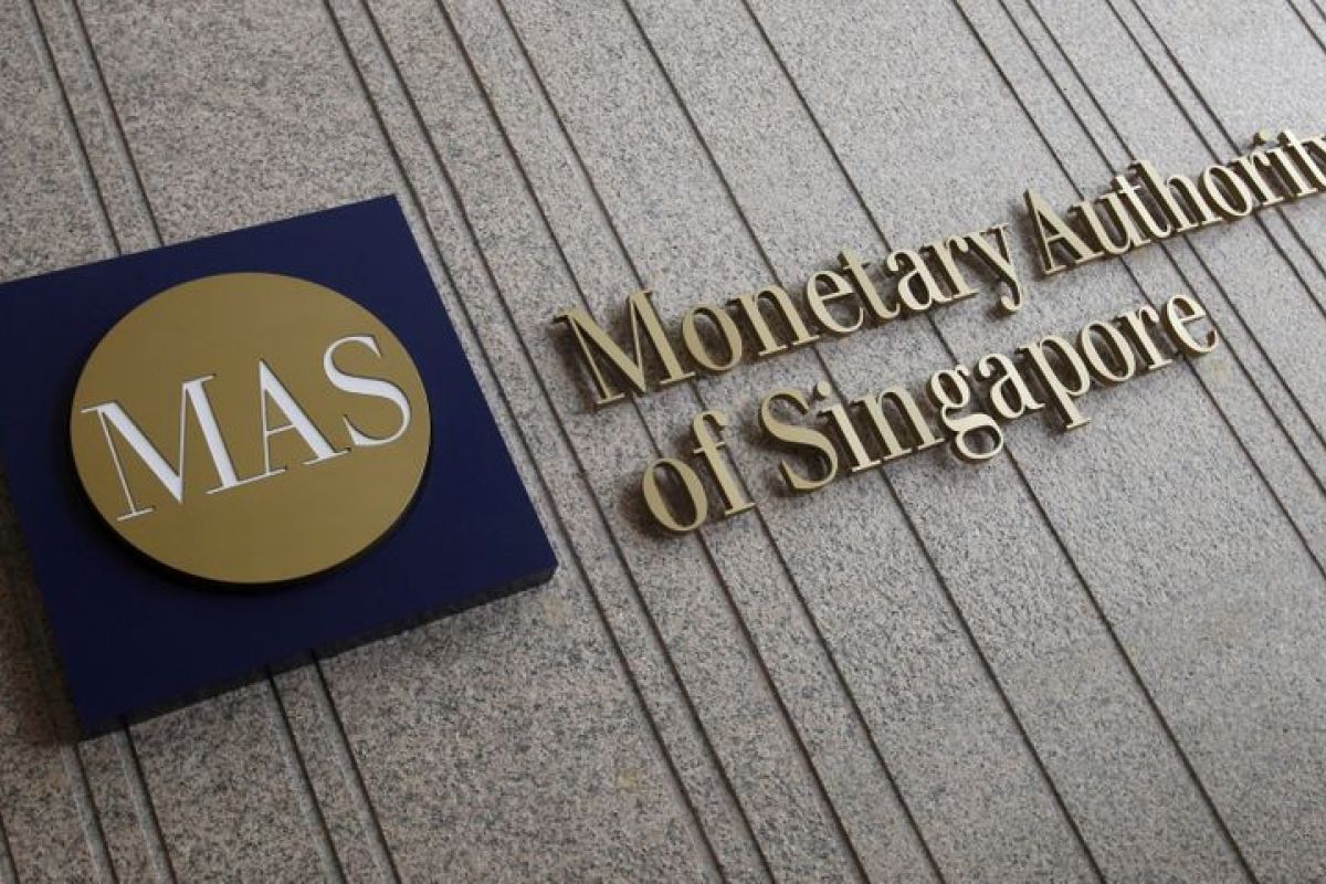 Bank sentral Singapura perketat kebijakan moneter terkait inflasi