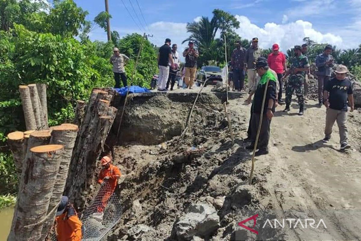 Pemkab Simeulue minta Pemerintah Aceh bantu perbaikan jembatan