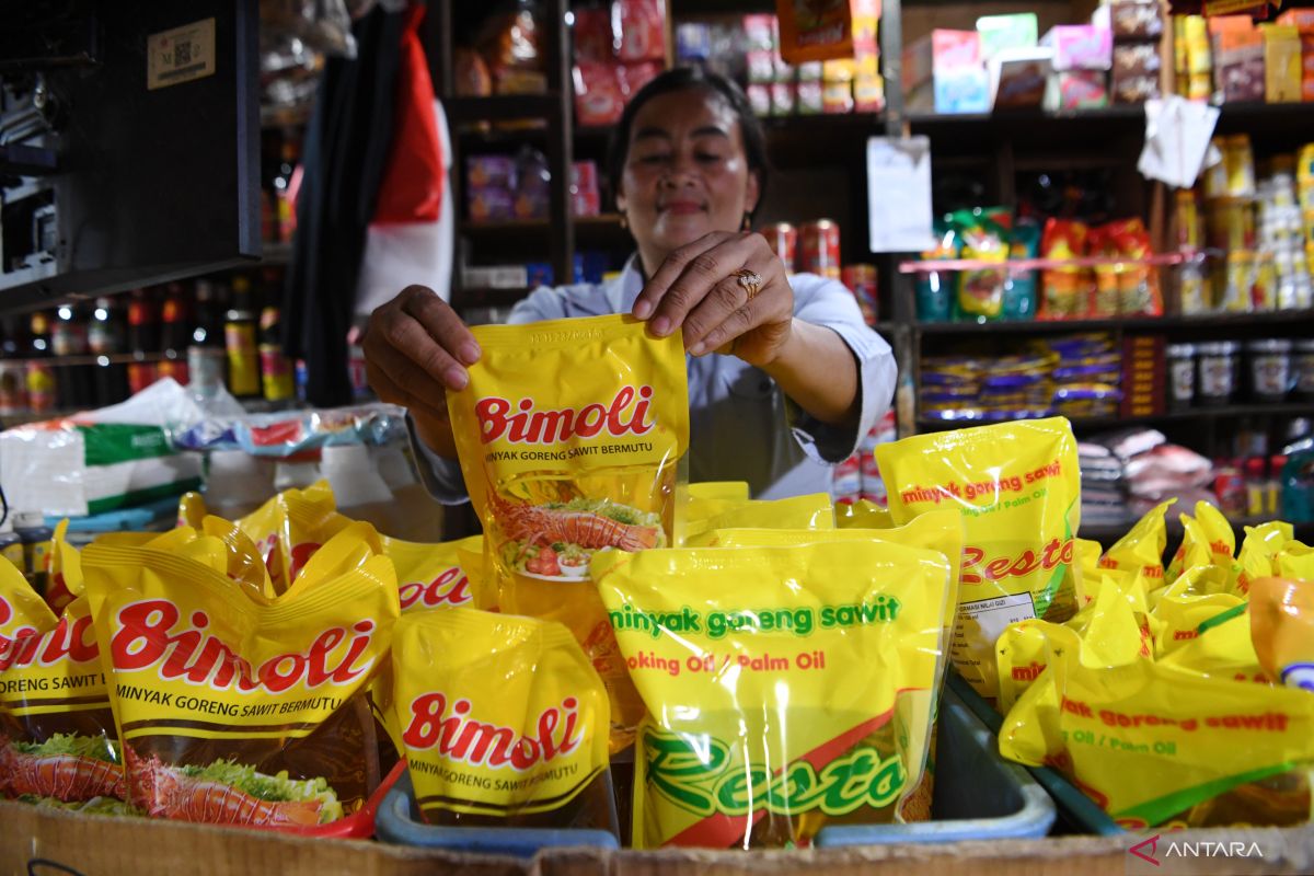 Ternyata, minyak goreng satu harga tak berlaku di pasar tradisional Pekanbaru