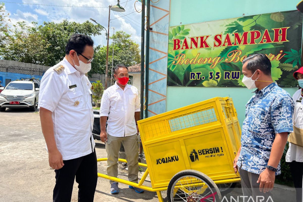 Yogyakarta dorong masyarakat mengelola sampah secara mandiri
