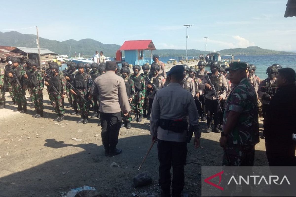 Polresta Ambon kirim dua SST pasukan gabungan ke Pulau Haruku, belajar dari pengalamam tragedi kemanusiaan