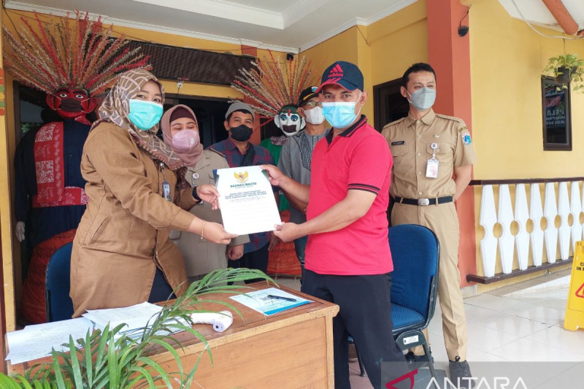 Baznas Bazis Jaksel distribusikan bantuan tunai bagi korban kebakaran