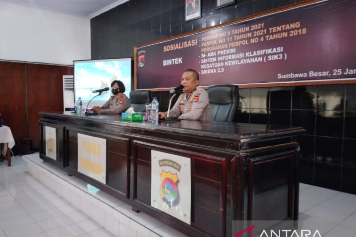 Birorena Polda NTB sosialisasi Perkap 09 tahun 2021 dan Perpol 11 tahun 2021 di Polres Sumbawa