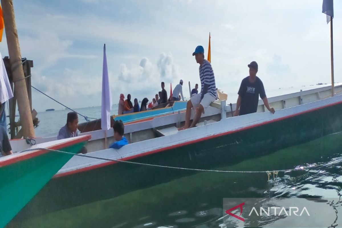 Anggota DPRD hadiri upacara budaya adat