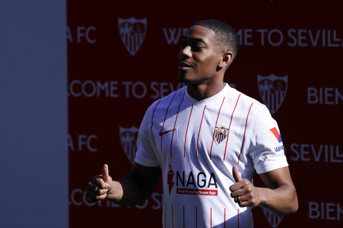 Anthony Martial mengaku kepindahan ke Sevilla bukan soal uang