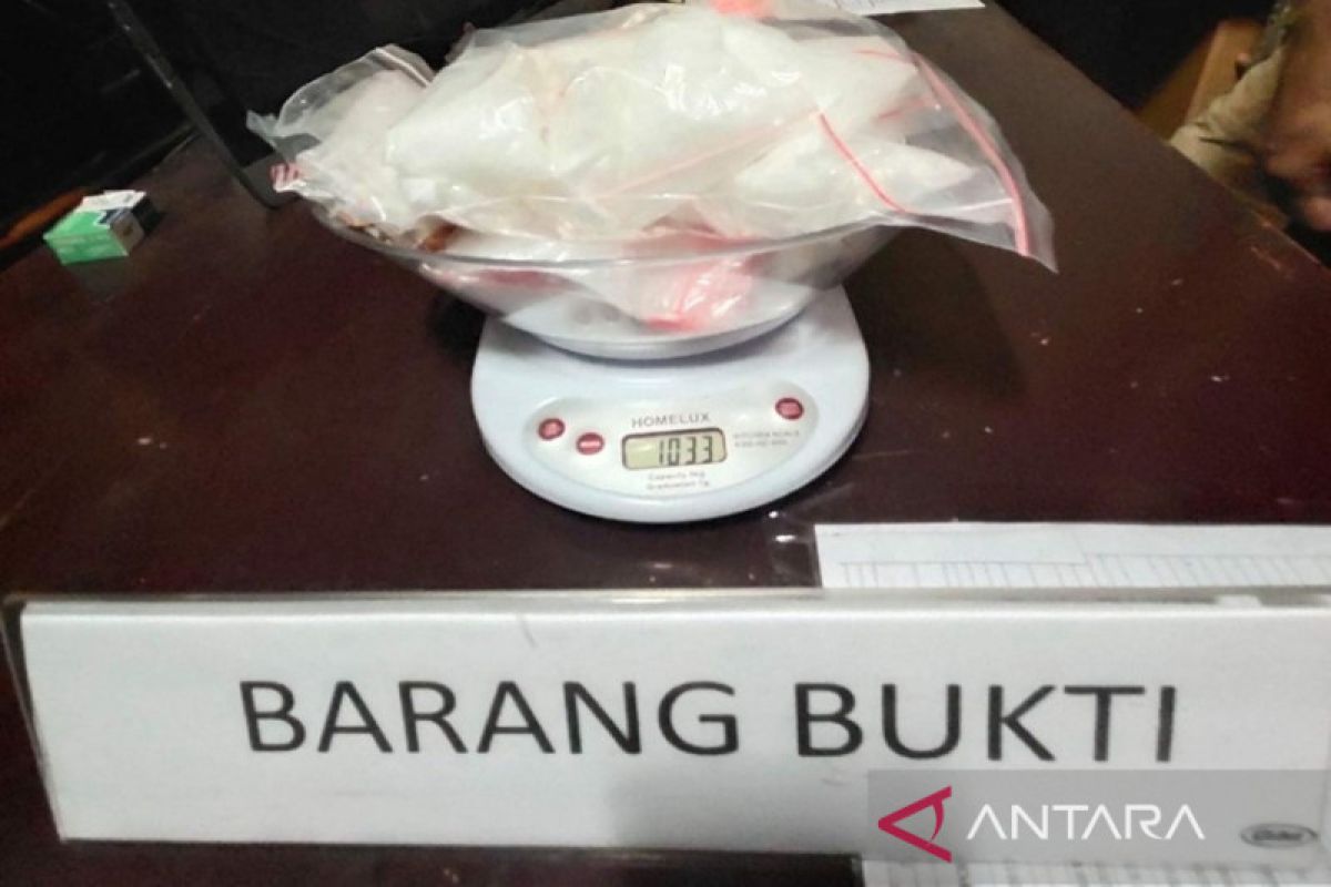 Polda Sultra tangkap tiga pengedar 1 kilogram sabu di Kendari