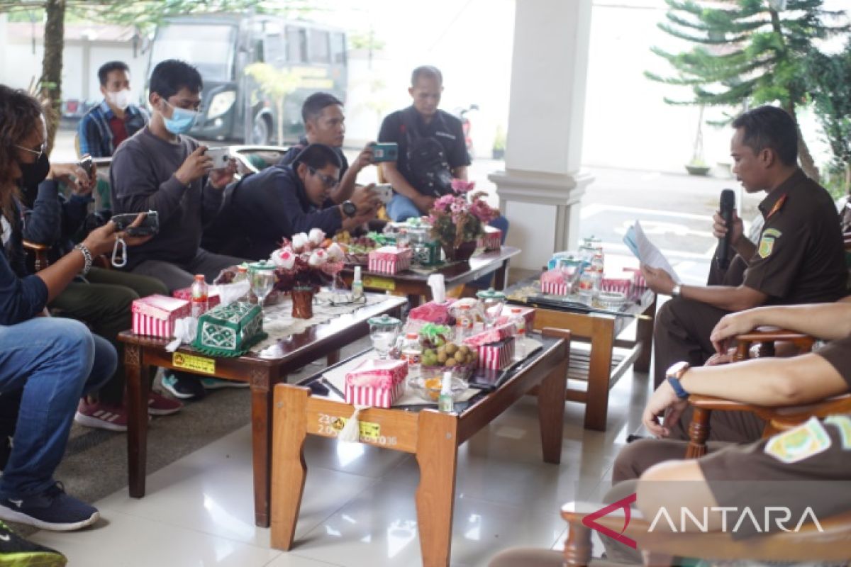 Video : Giat Balada, Kajari HSS paparkan capaian kinerja dan diskusi bersama wartawan