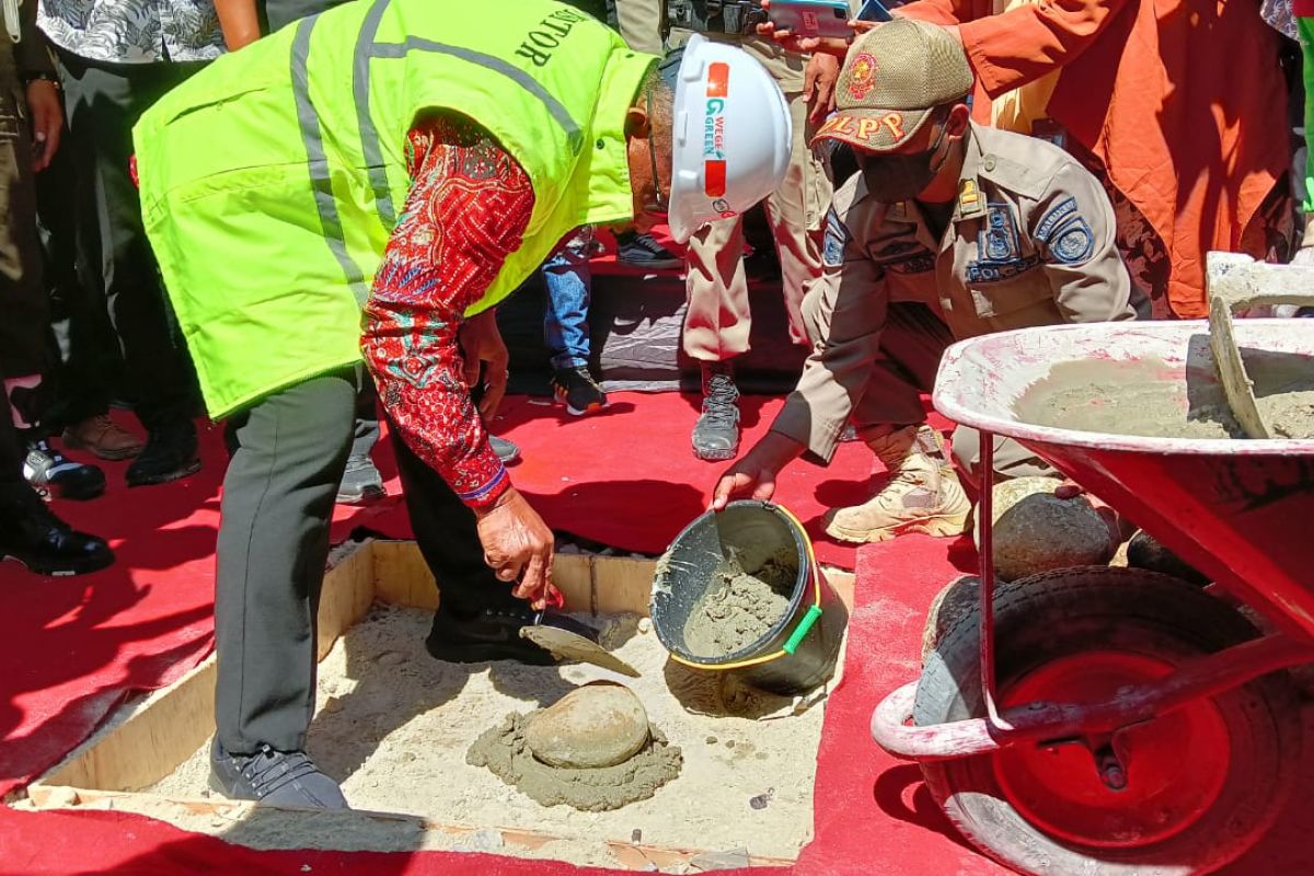 Revitalisasi pasar Mardika di kota Ambon dimulai, terobosan strategis