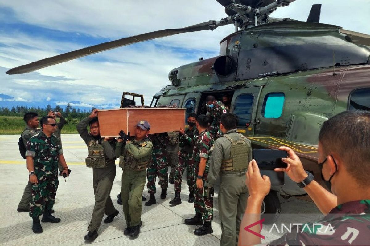 Danrem 173/PVB sebut tiga prajurit yang gugur dievakuasi ke Timika