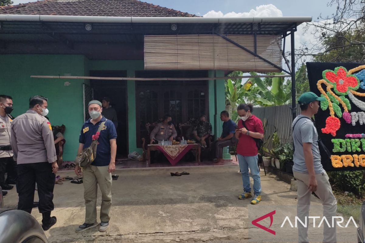 Danrem dan Wakapolda kunjungi rumah duka prajurit TNI yang gugur di Papua