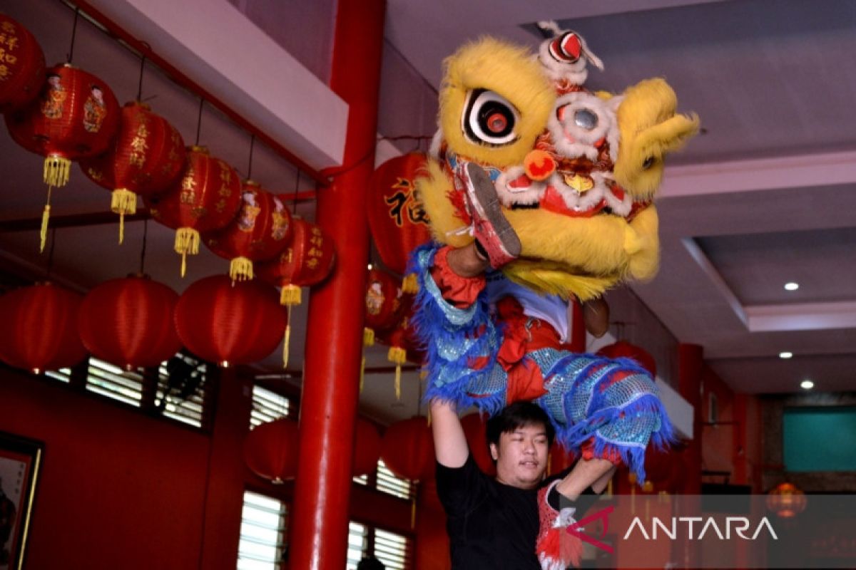 Kelompok Barongsai di Denpasar mulai terima pesanan untuk Imlek