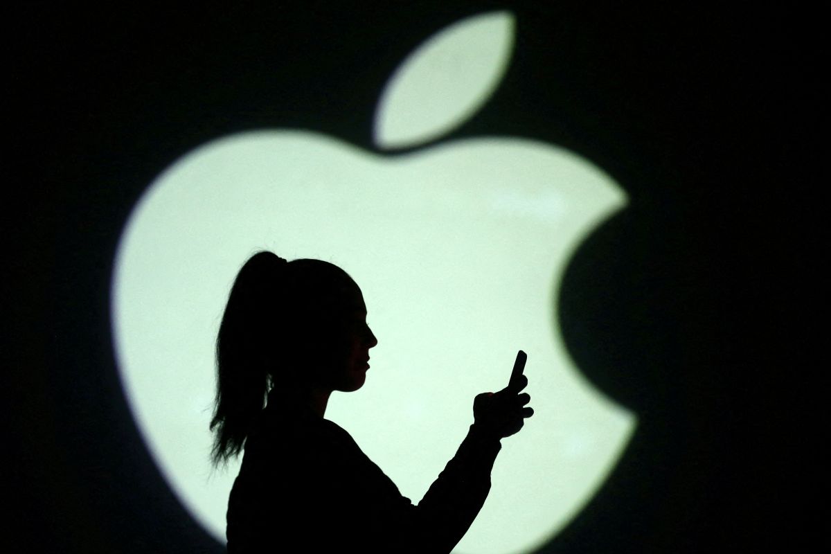 Apple segera rilis iPhone 5G 'ramah kantong' pada Maret 2022
