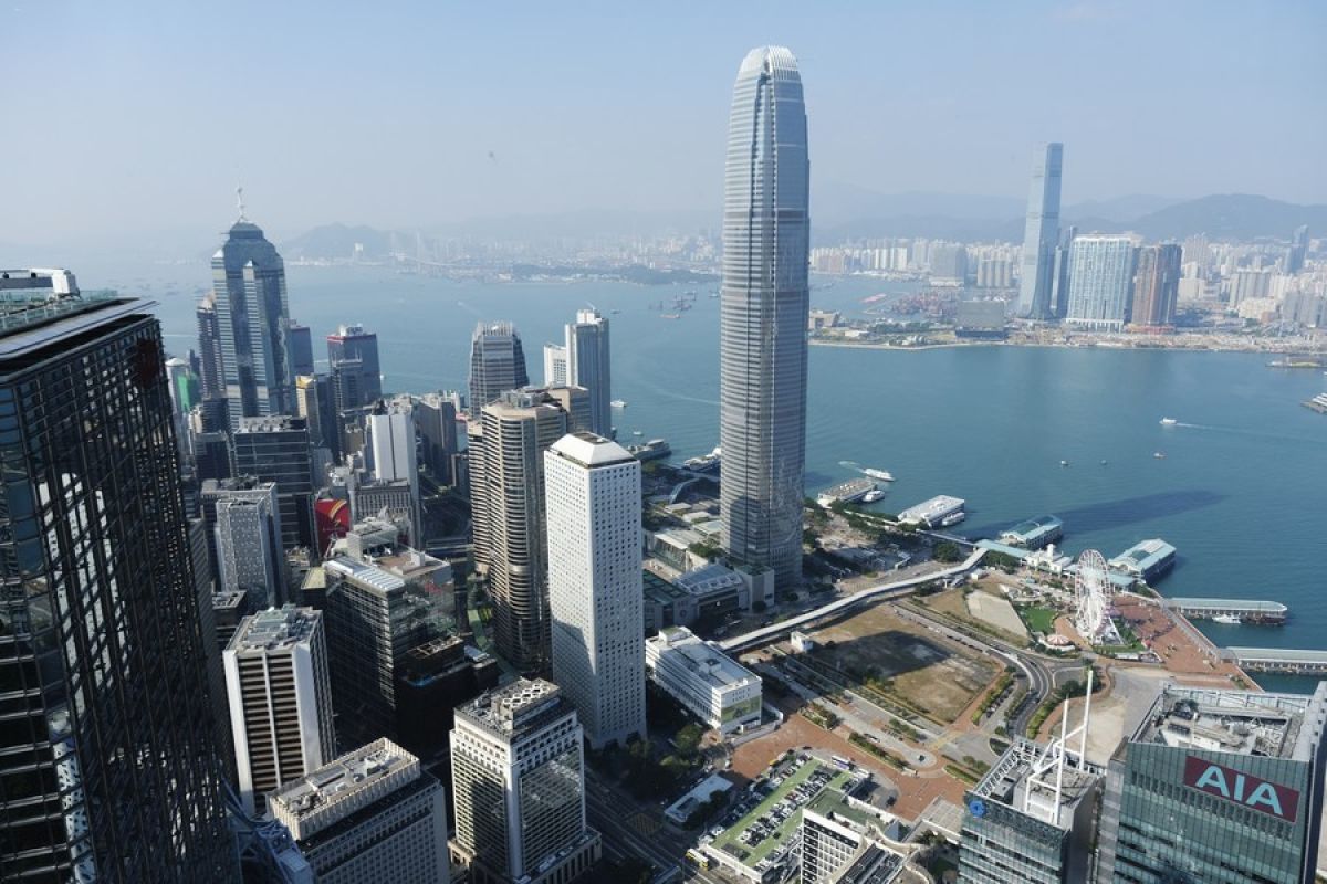 Ekspor dan impor barang Hong Kong tumbuh dua digit pada 2021