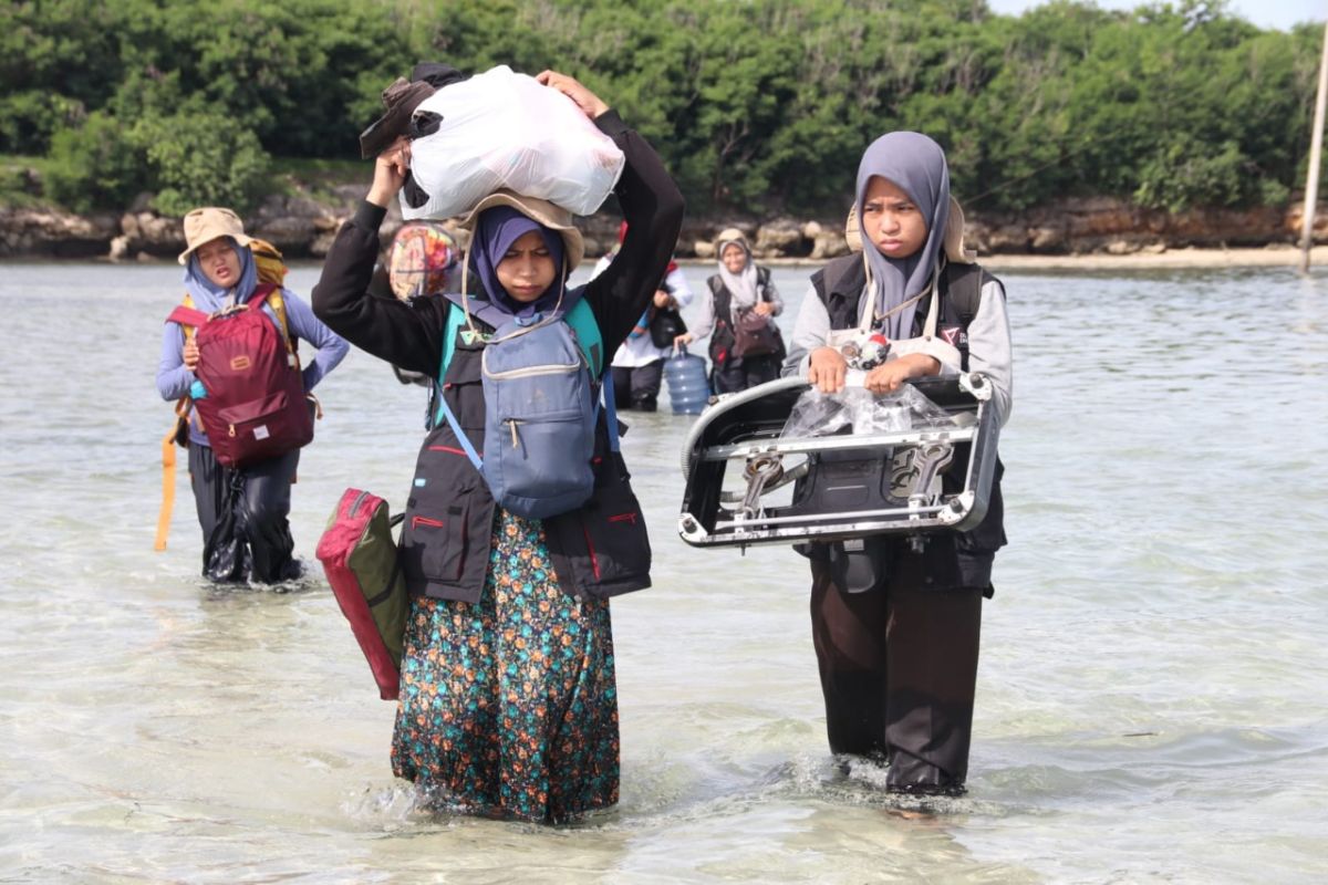 LKC-DD NTB-The Harvest gelar pengobatan gratis dan berbagi hygiene kit di Lombok