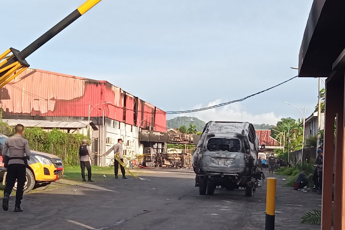 Bentrok Sorong Papua Barat tewaskan 18 orang, polisi tetapkan dua tersangka