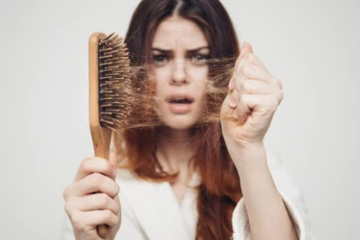 Lima faktor penyebab rambut rontok