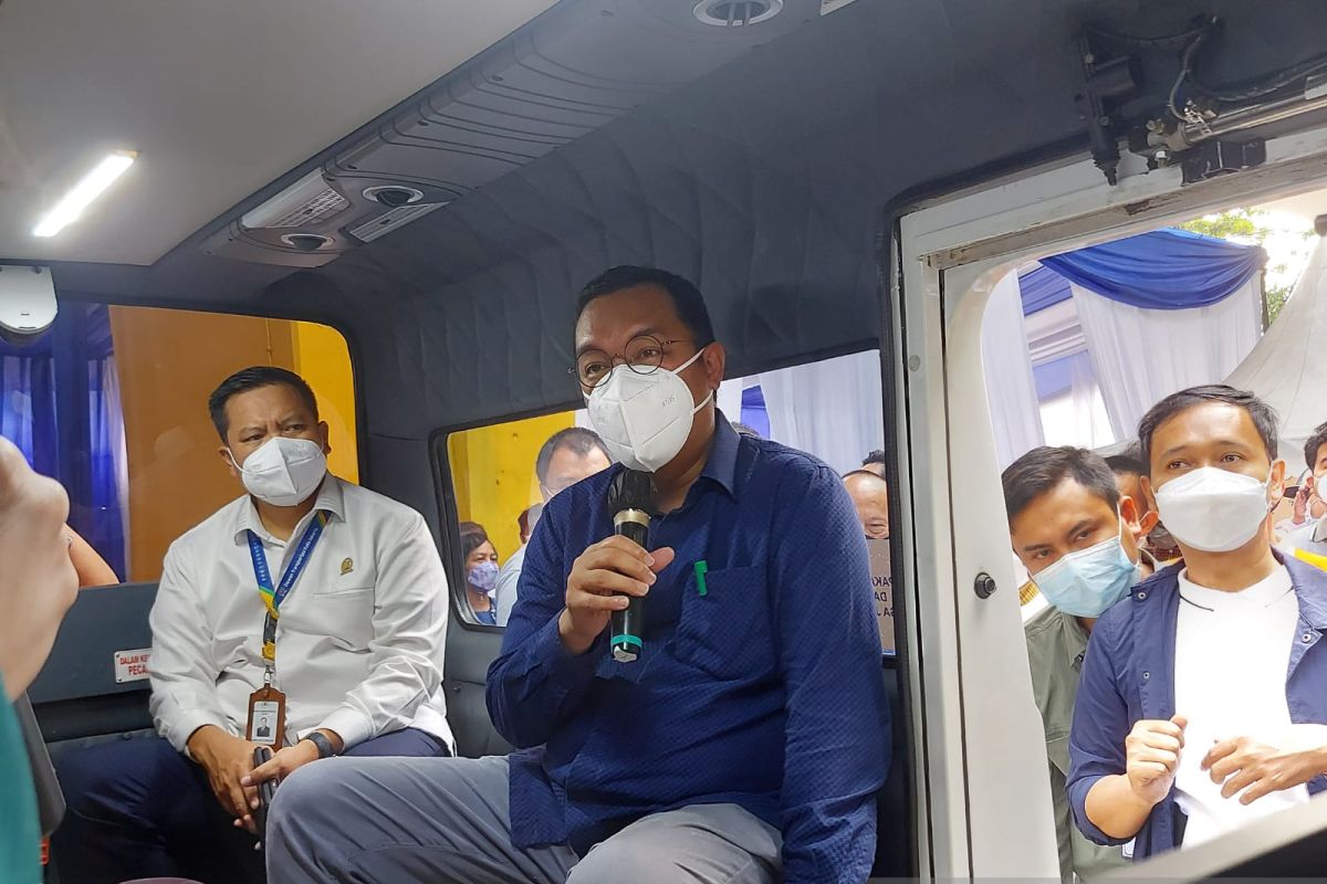 Angkot ber-AC di DKI Jakarta miliki sistem keamanan hingga pintu otomatis