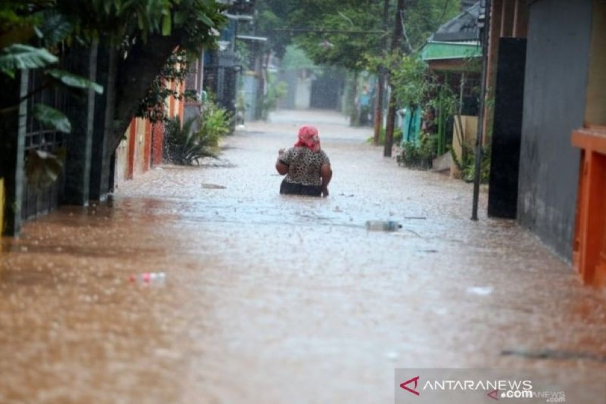 BMKG prakirakan hujan lebat berangin meliputi sejumlah provinsi