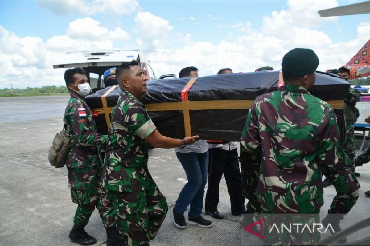 Tiga jenazah prajurit TNI korban tembak KKB dipulangkan ke kampung halaman