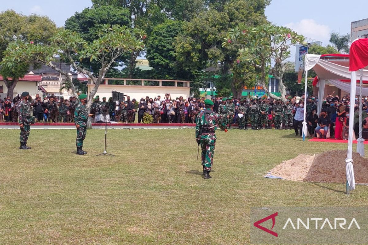 Pangdam II Sriwijaya pimpin pemakaman prajurit asal Jambi yang gugur di Papua