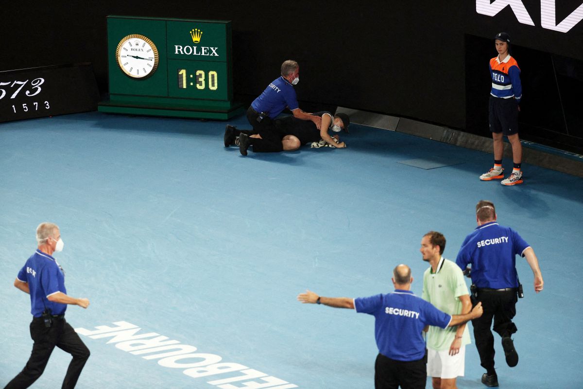 Penyusup ganggu pertandingan final tunggal putra Australian Open