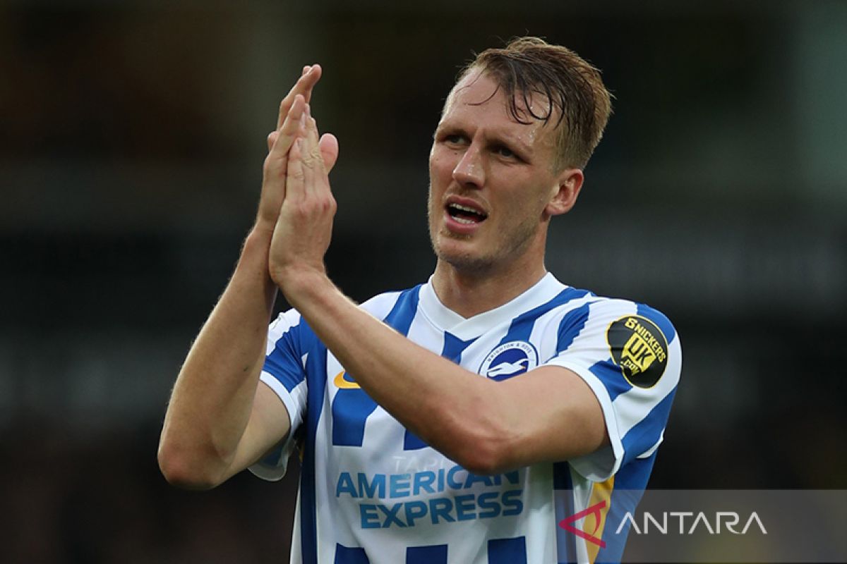 Newcastle United sepakati transfer Dan Burn dari Brighton