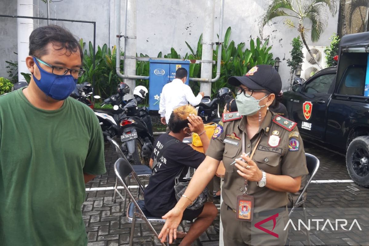 Tim Yustisi Kota Denpasar jaring 35 pelanggar prokes