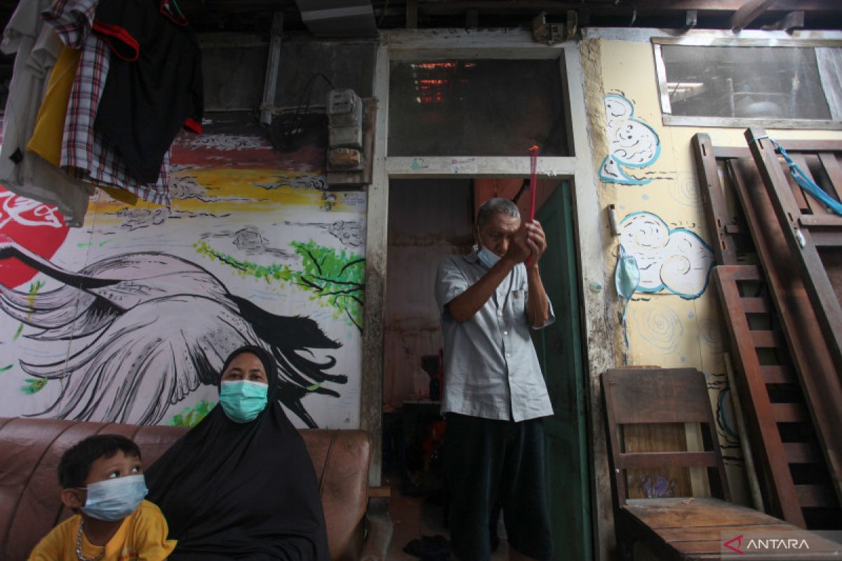 Mengintip ritual Imlek di Kampung Pecinan Tambak Bayan Surabaya