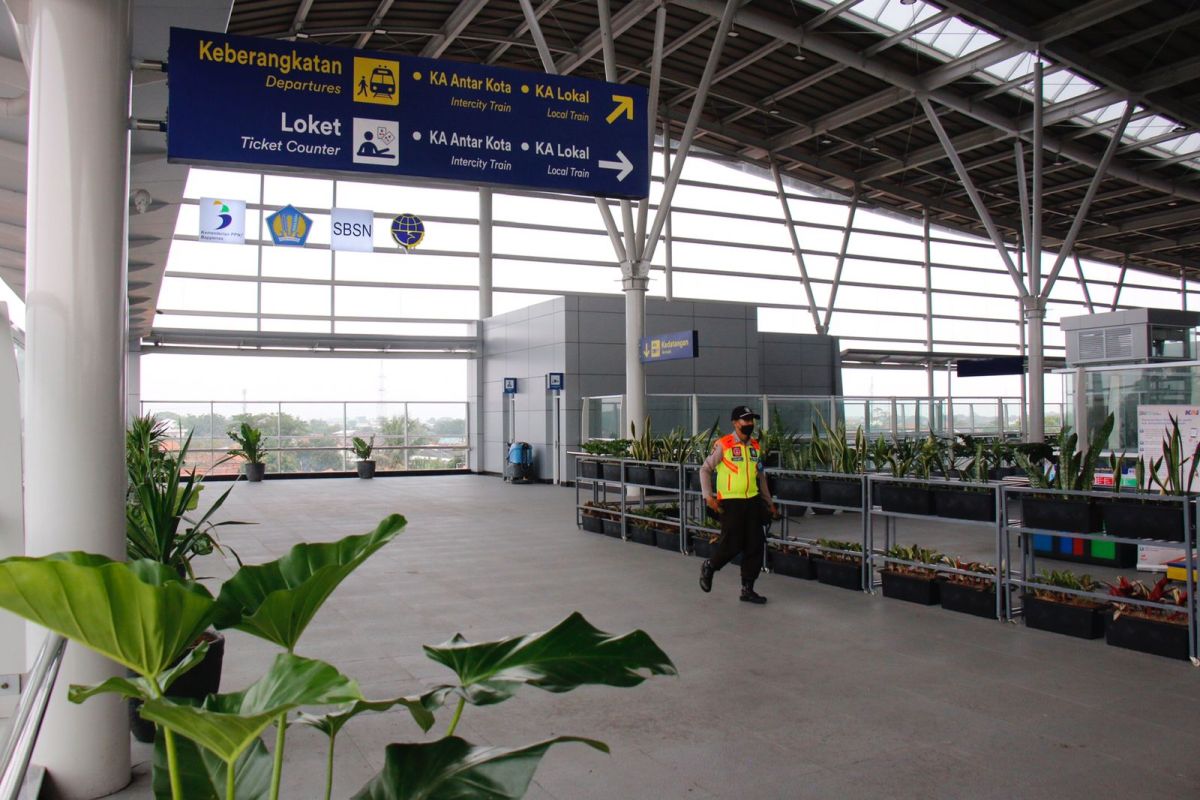 Stasiun Cikarang layani penumpang KA Jarak Jauh mulai 1 Februari 2022