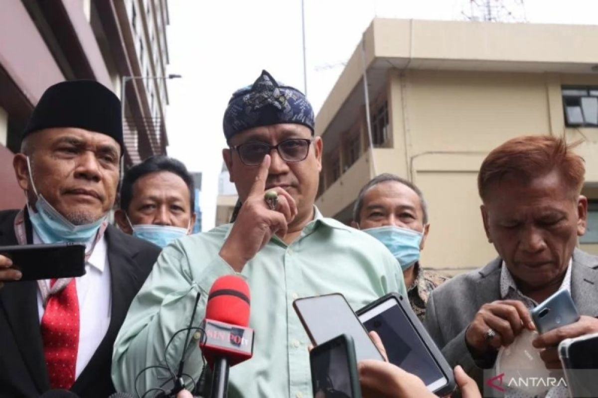 Kemarin, Edy Mulyadi ditahan, kasus korupsi di Penajam hingga Yahya Waloni bebas