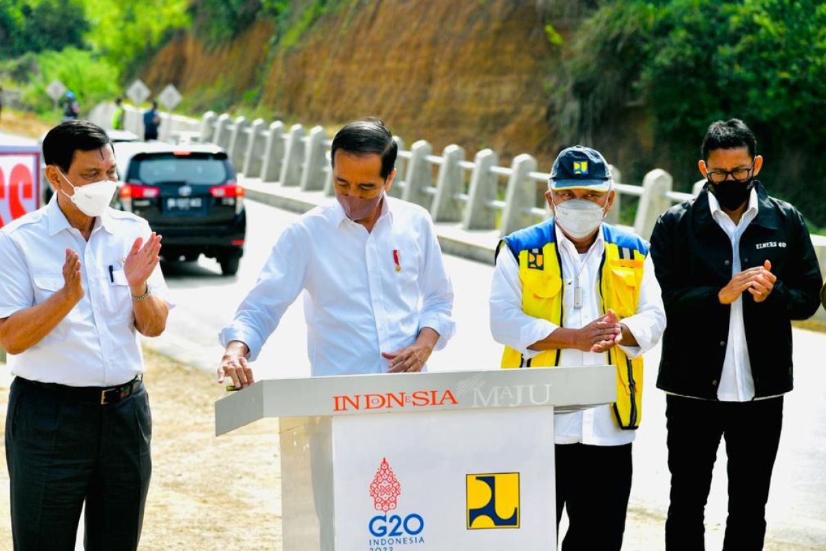 President Jokowi inaugurates Balige Bypass Road