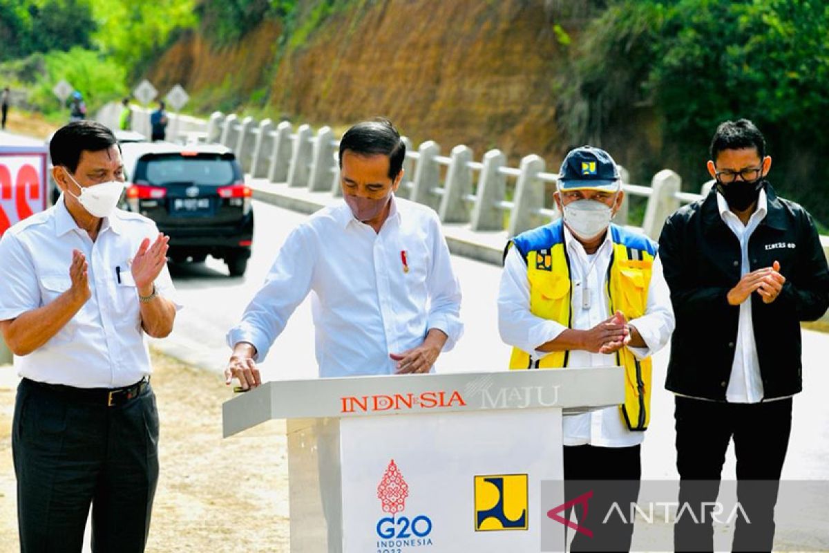Presiden resmikan Jalan "Bypass" Balige di Toba Sumatera Utara