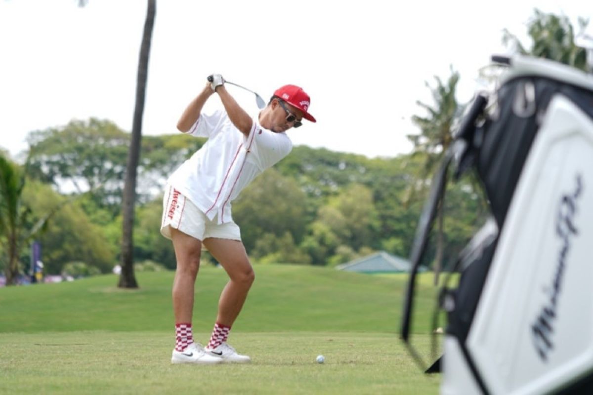 Ananda Omesh mengaku sebagai "pandemic golf"