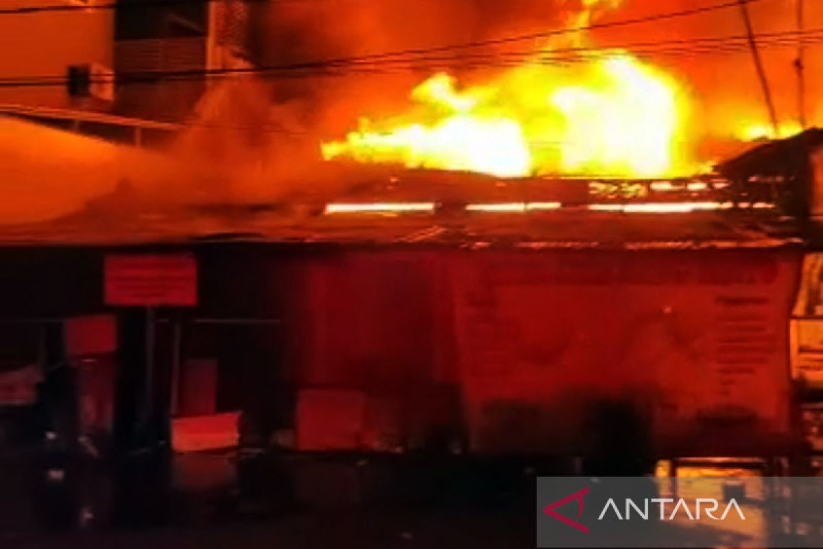 Kebakaran rumah tinggal di Jakarta Barat sebabkan seorang wanita tewas