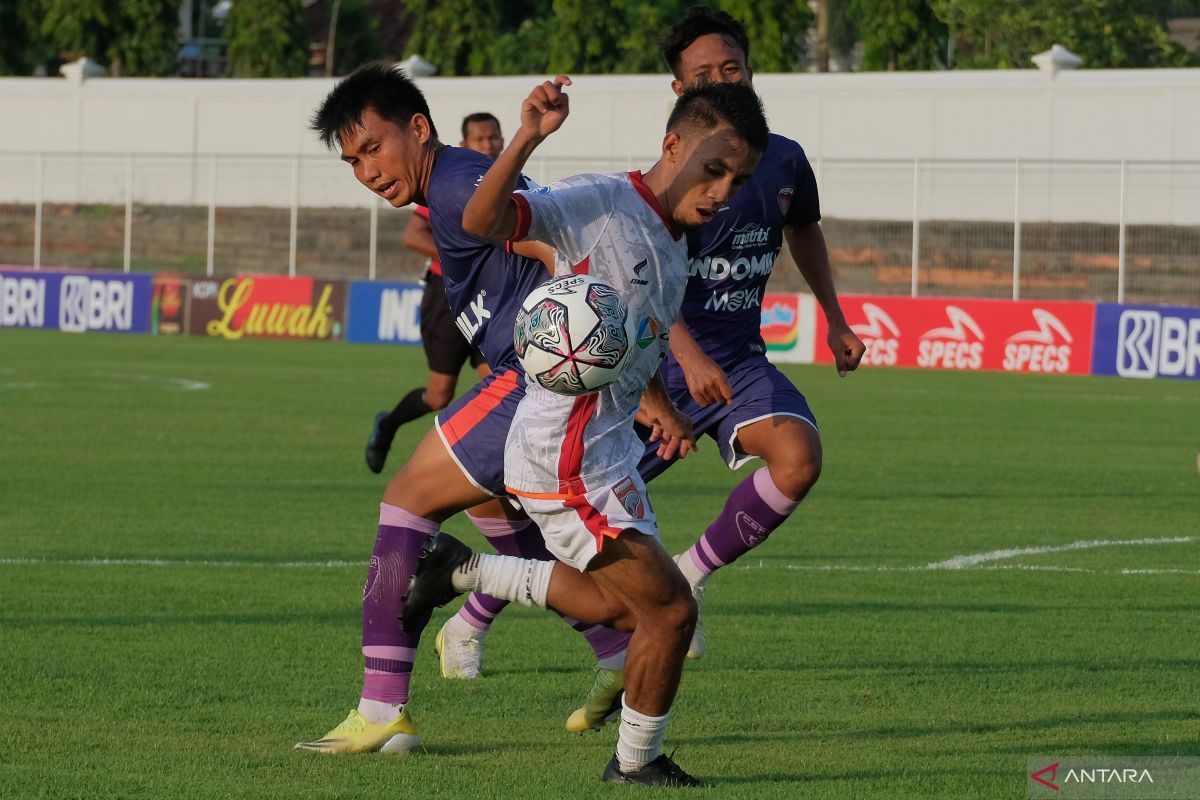 Kekalahan Borneo FC dari  Persita diselamatkan Boaz Salosa