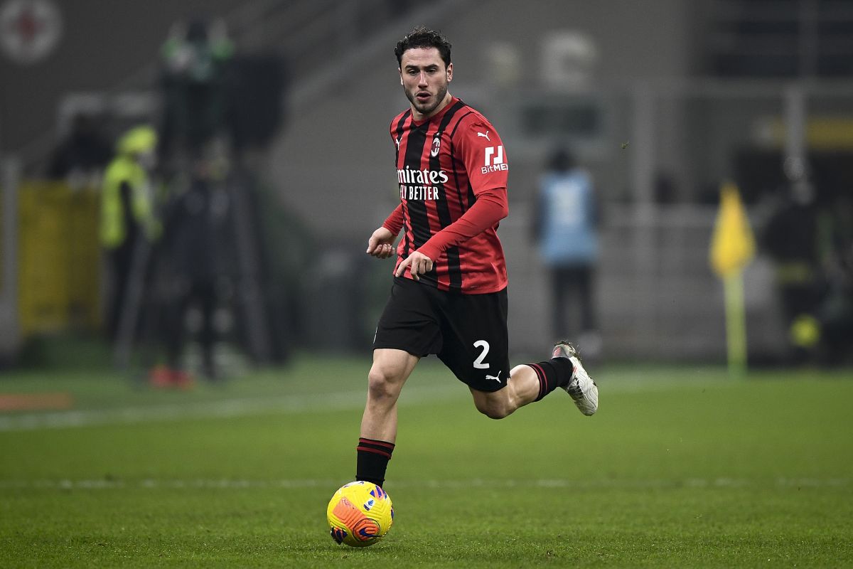 Davide Calabria ingin membela AC Milan  sepanjang kariernya