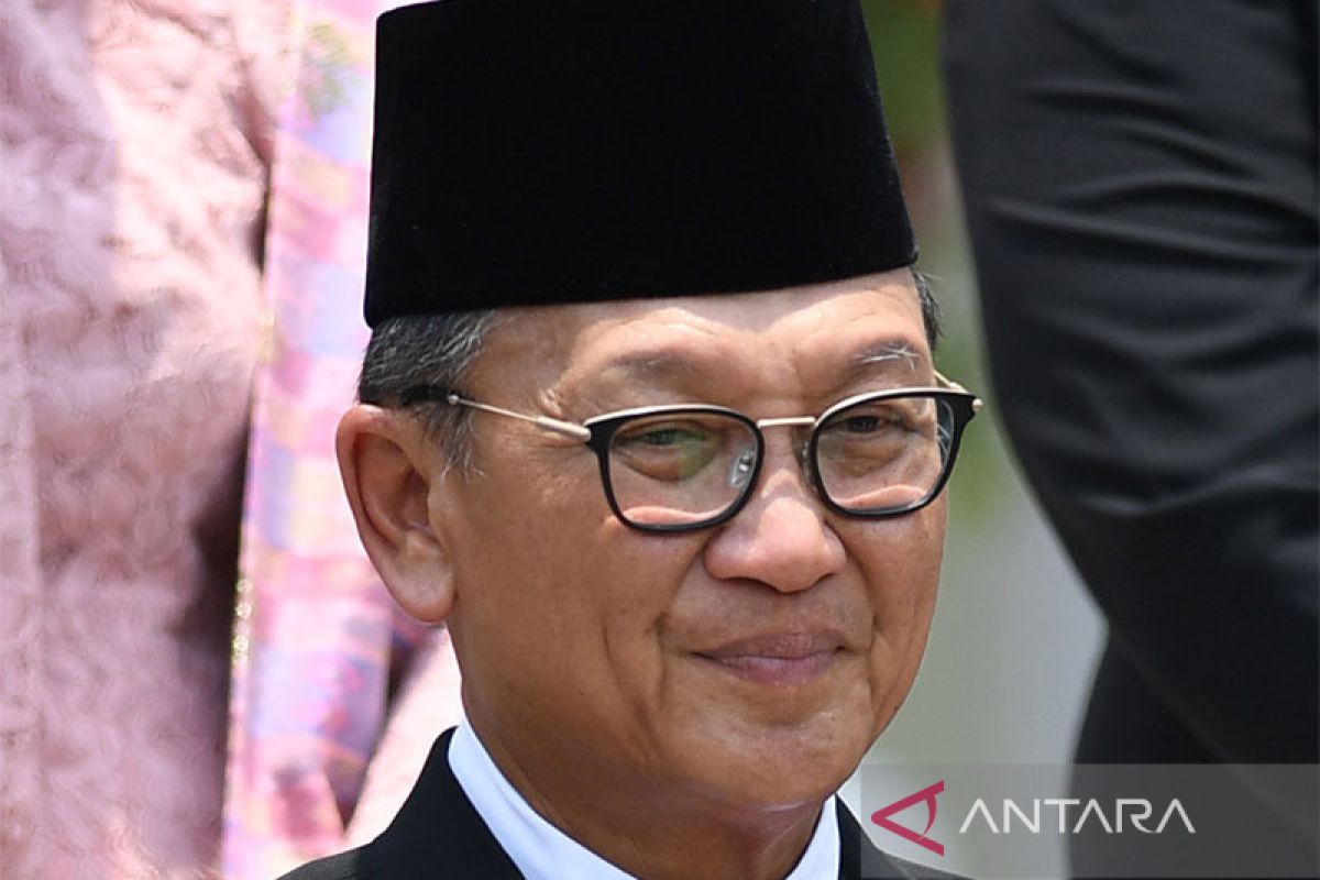 Menteri Arifin jalani isoman