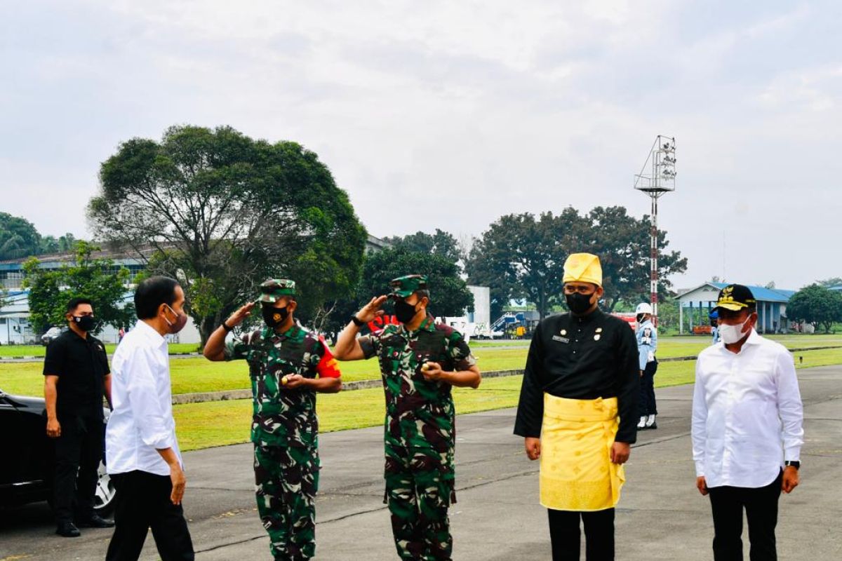 Presiden Jokowi tinjau Kampung Jeruk di Karo Sumut