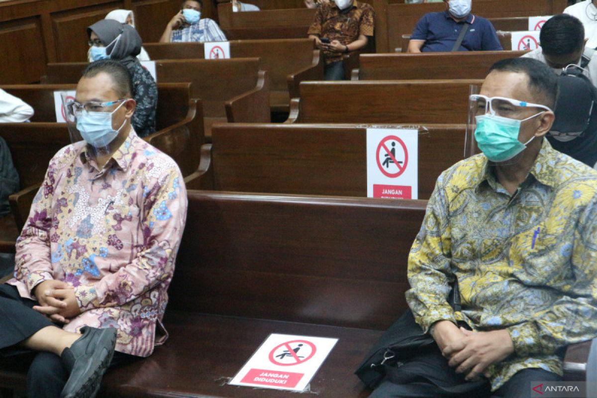 Hakim: Konsultan berinsiatif suap ke dua mantan pejabat Ditjen Pajak