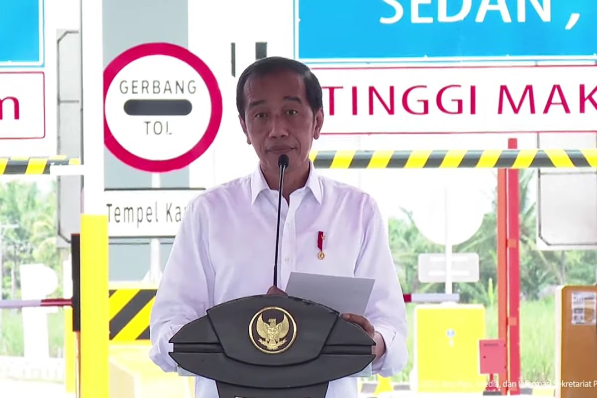 Presiden Jokowi resmikan ruas jalan tol Binjai-Stabat di Sumut