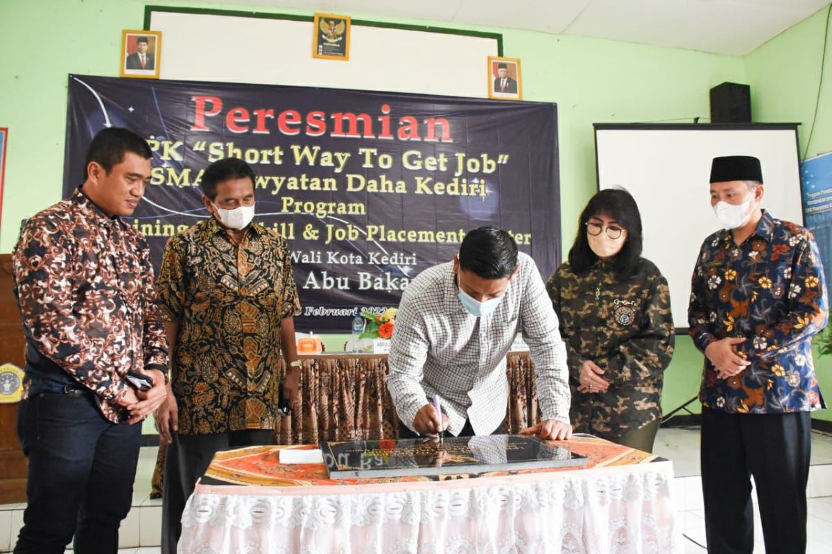 Kota Kediri miliki LPK 