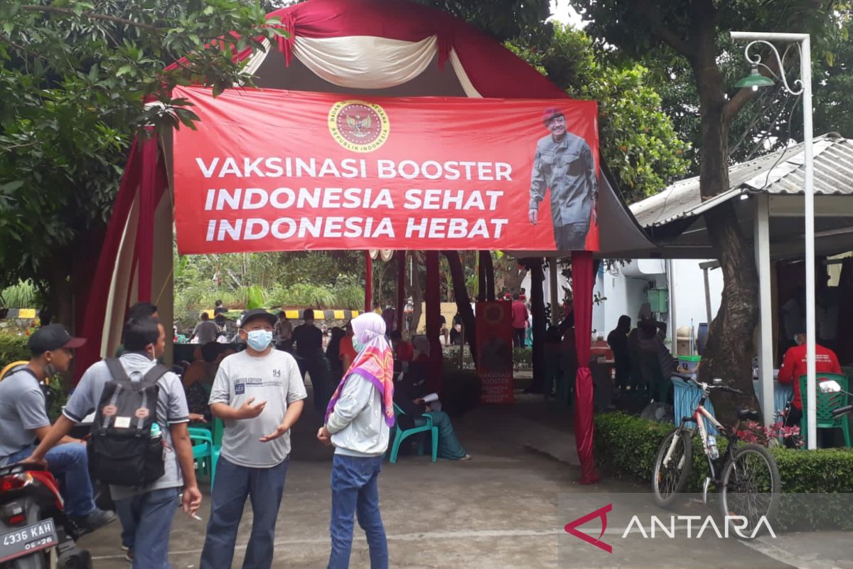 BIN gelar vaksinasi COVID-19 dosis ketiga di Bekasi