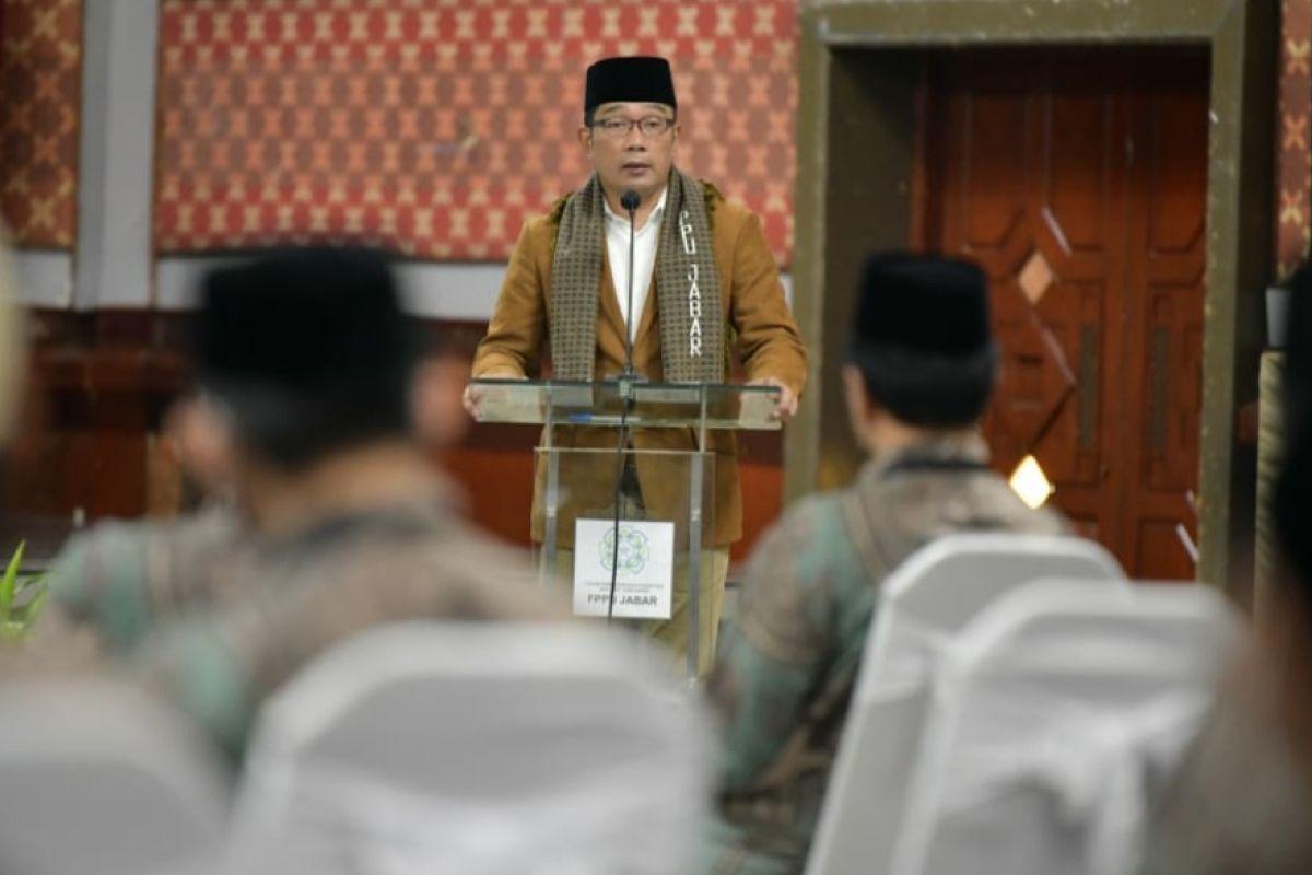 West Java pesantren must achieve self-sufficiency: Governor