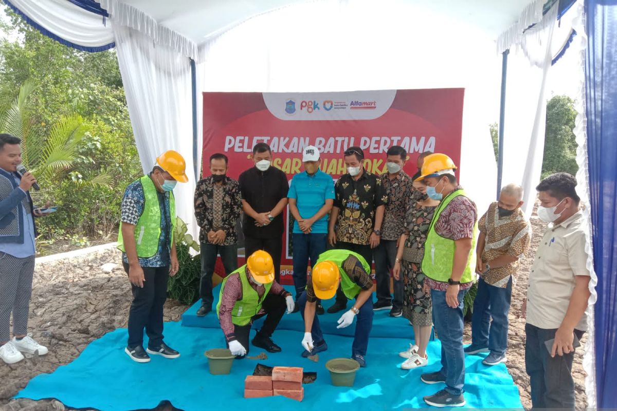 Wali Kota Pangkalpinang letakkan batu pertama pembangunan Pasar Ikan dan Buah