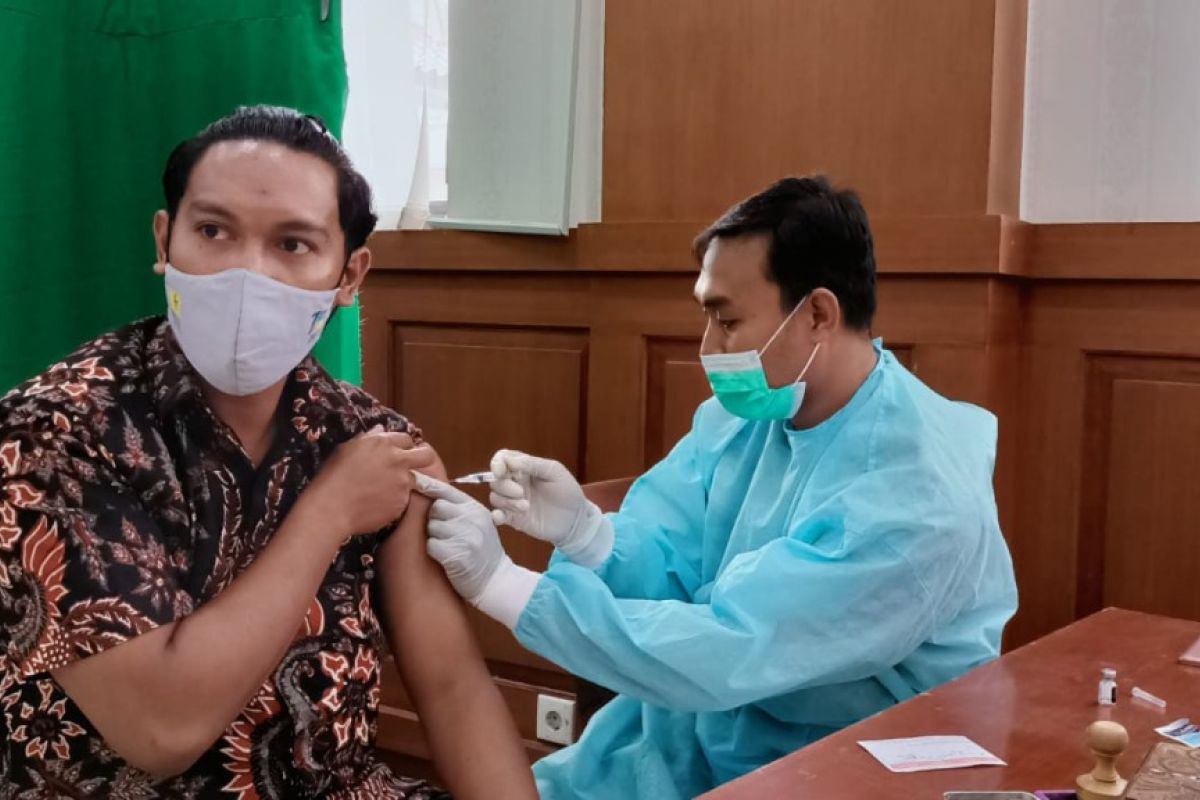 Sekda Lombok Timur: Percepat vaksinasi pertahankan PPKM Level 1